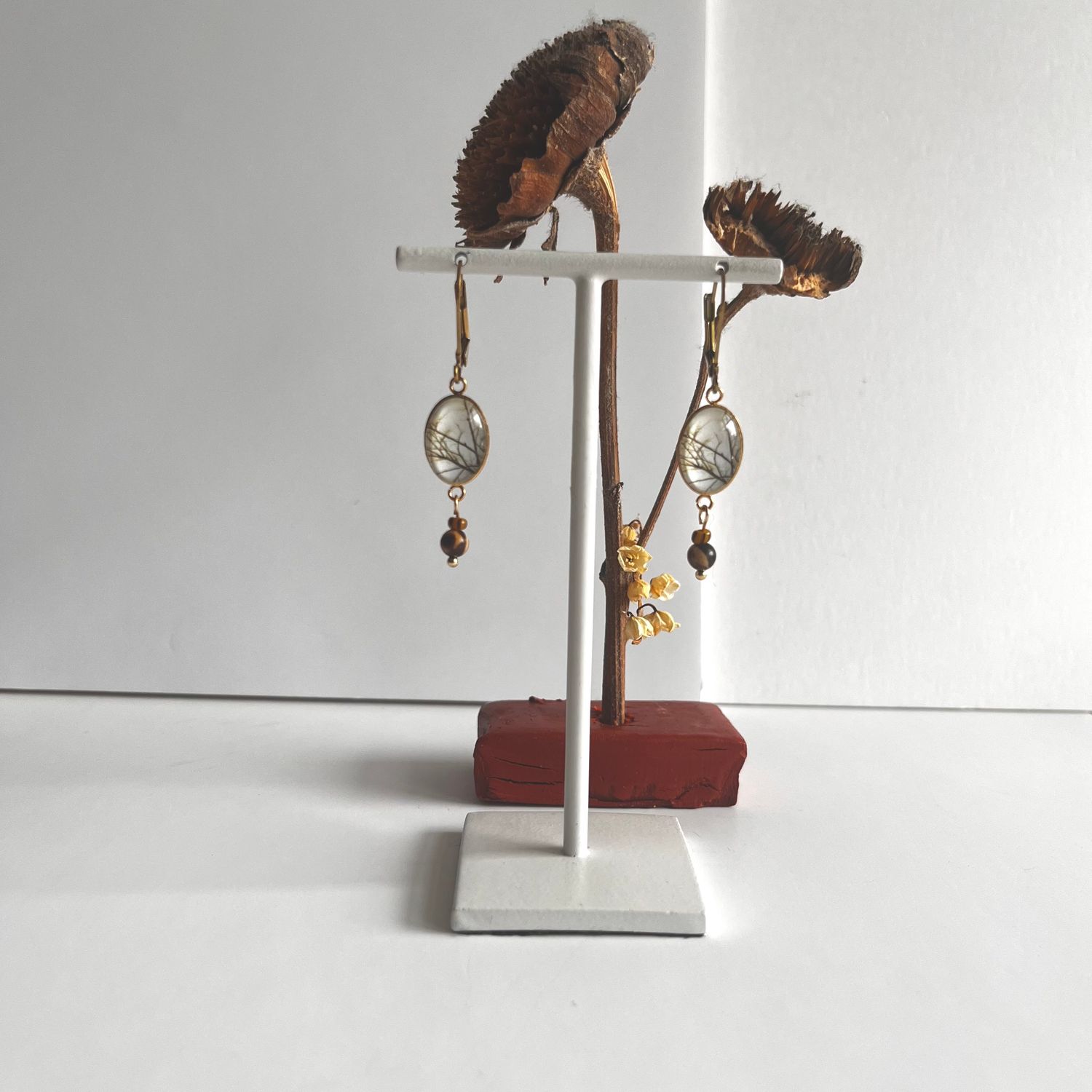 Twigs/takjes cameo earrings