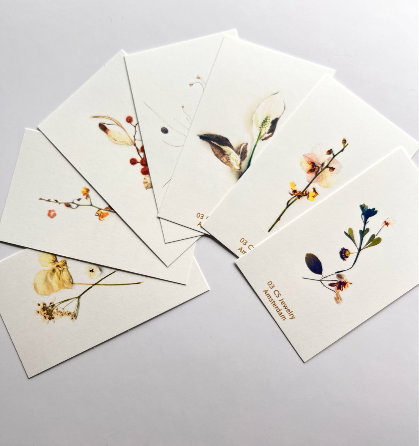 Twig/ takje &amp; mother of pearl flower earrings