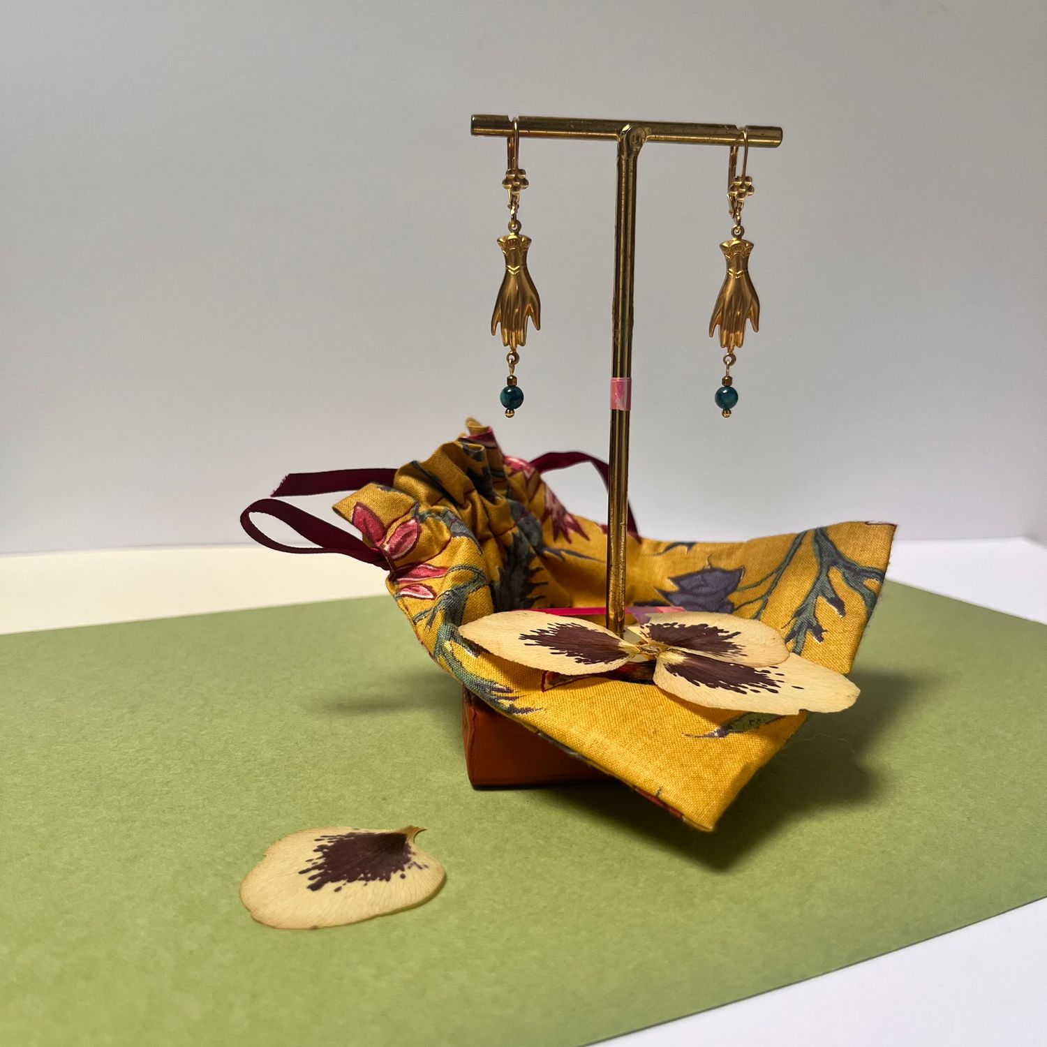 Helping hand earrings