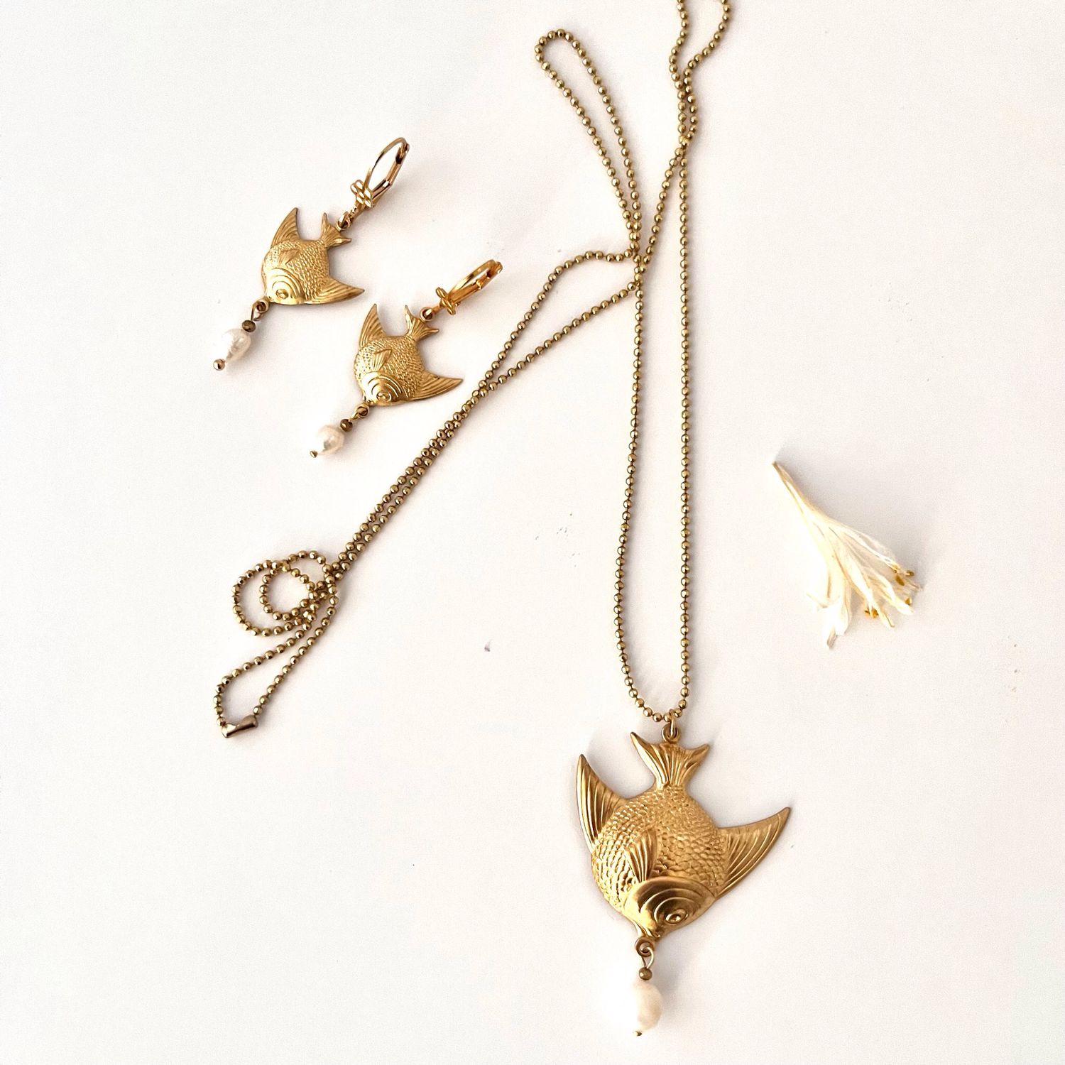 Big fish &amp; pearl ballchain