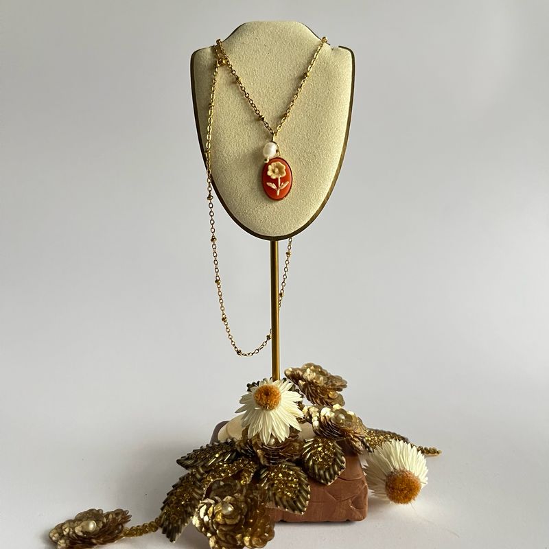 Coral daisy cameo necklace