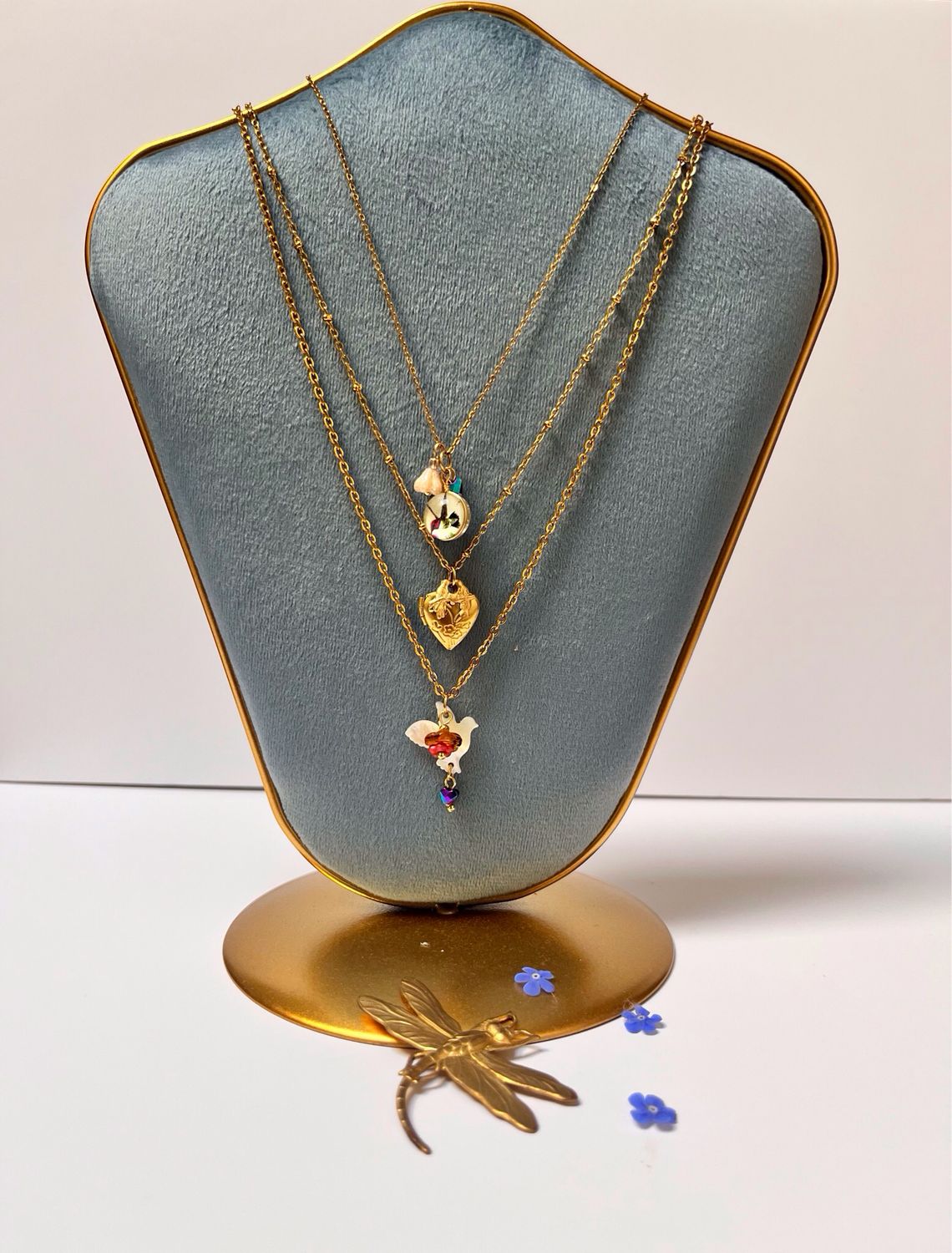 Hummingbird, flower &amp; heart necklace