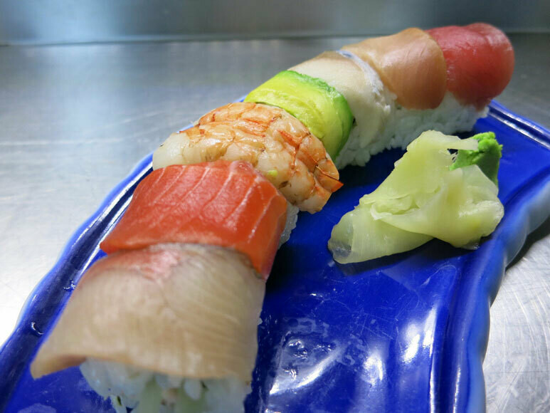 Rainbow Roll GF with Dungeness Crab