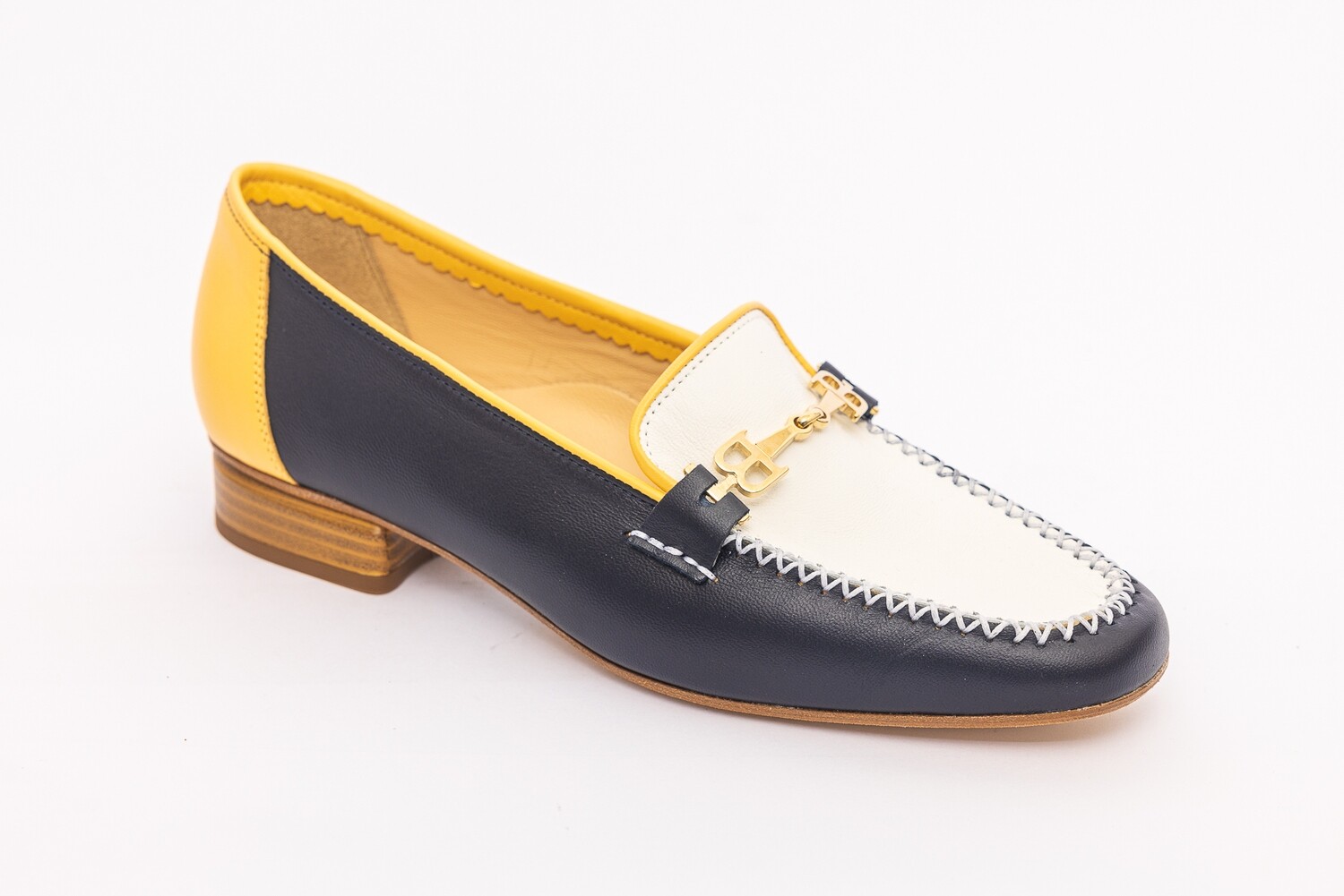 Brunate Pumps