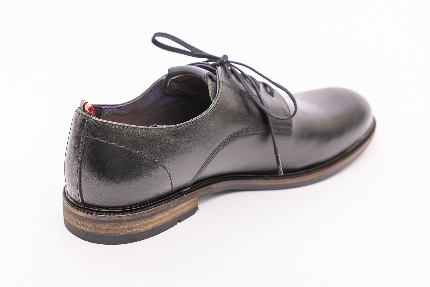 Ambitious Schnürschuhe