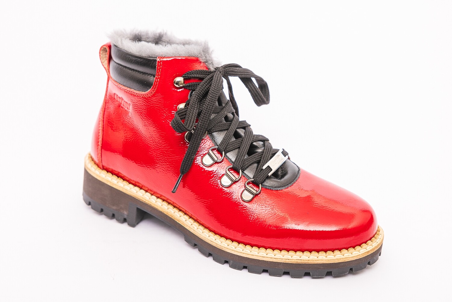 Lienhard Schnürboots