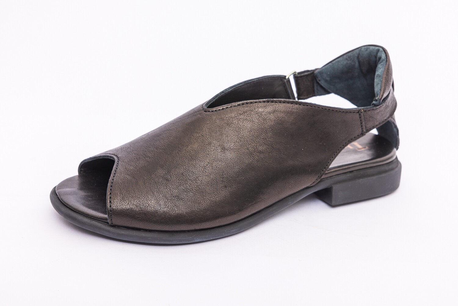 Think! Sandalen