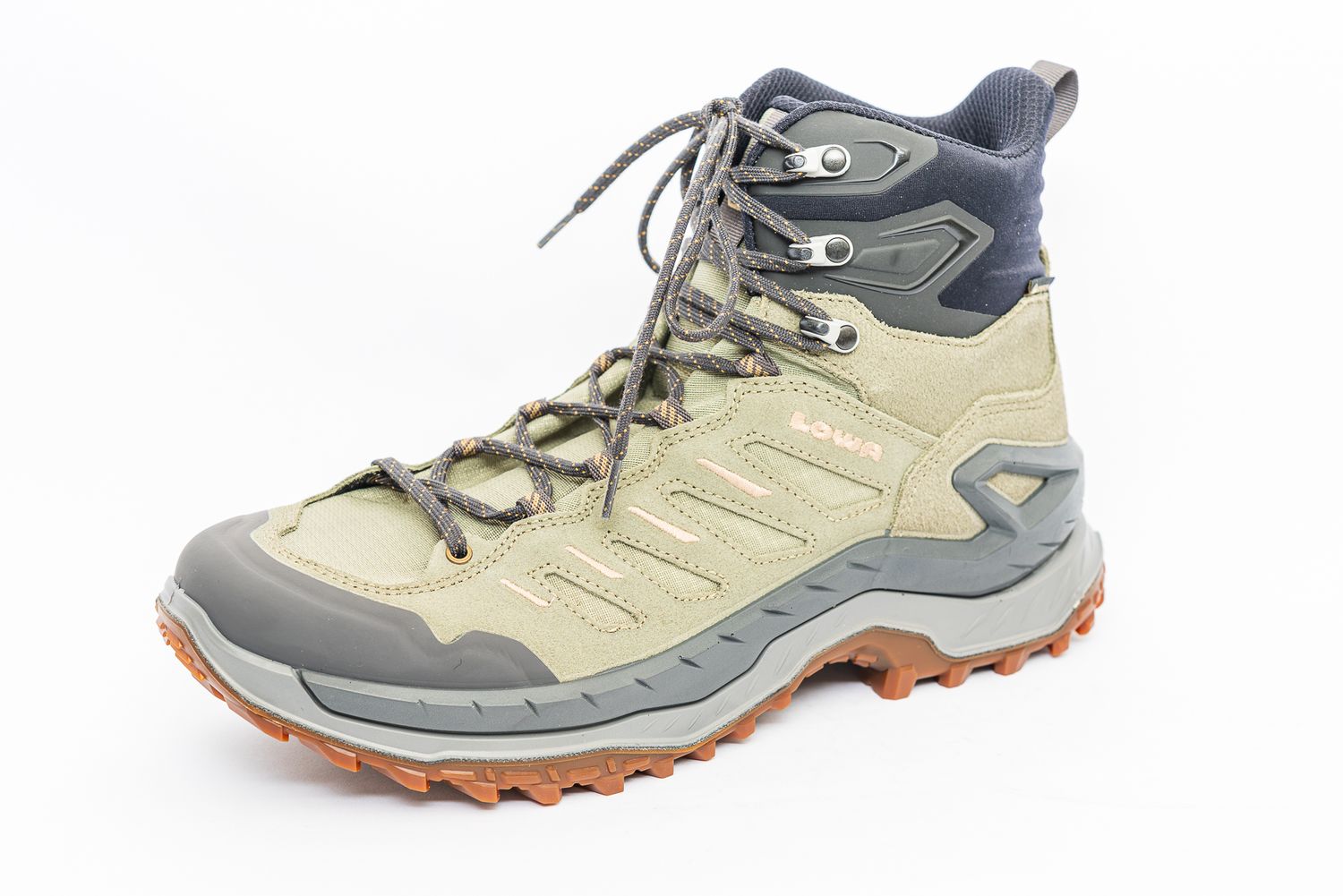 Lowa Innovo GTX Mid