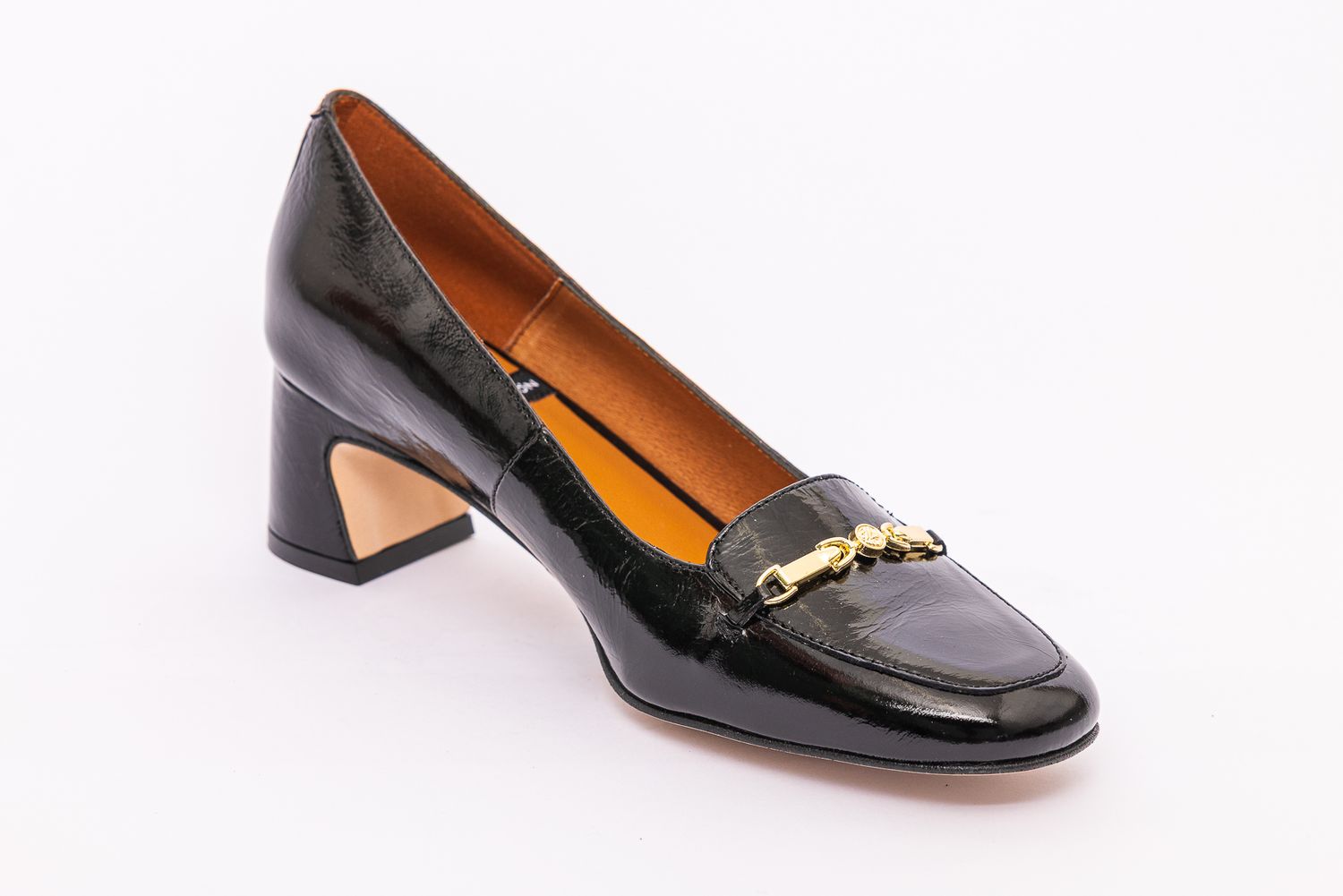 Angel Alarcon Pumps