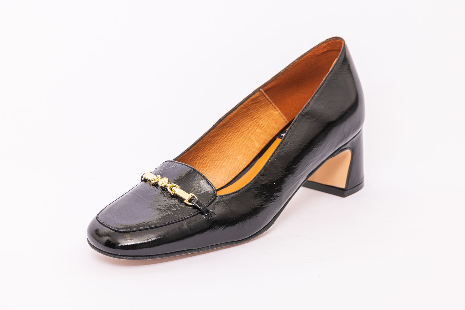 Angel Alarcon Pumps