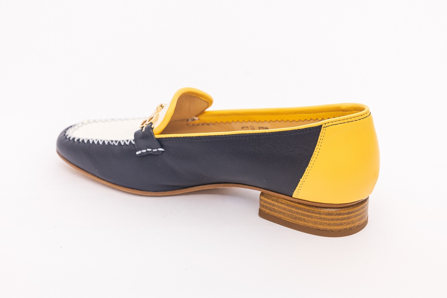 Brunate Pumps