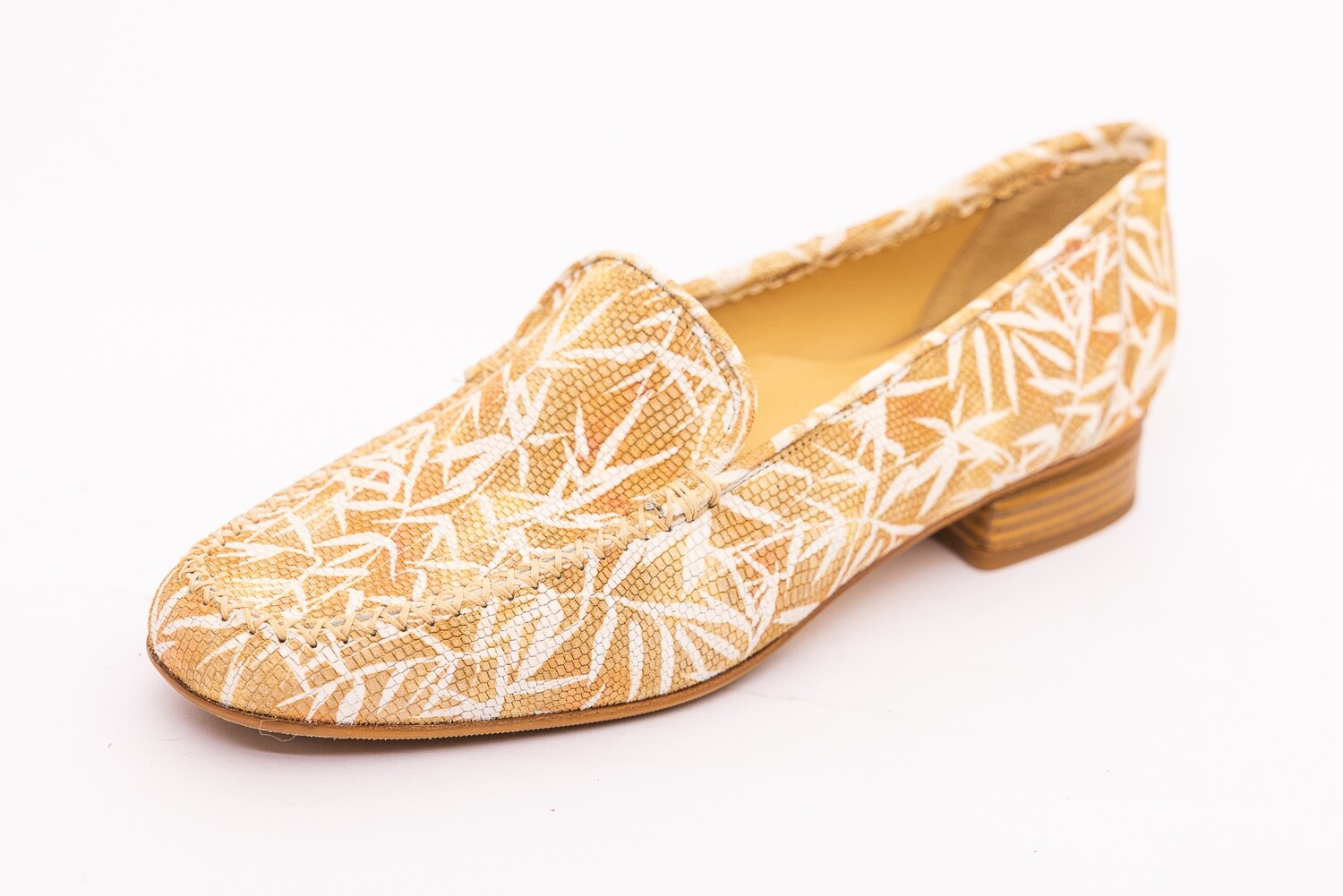 Brunate Schlupfschuhe