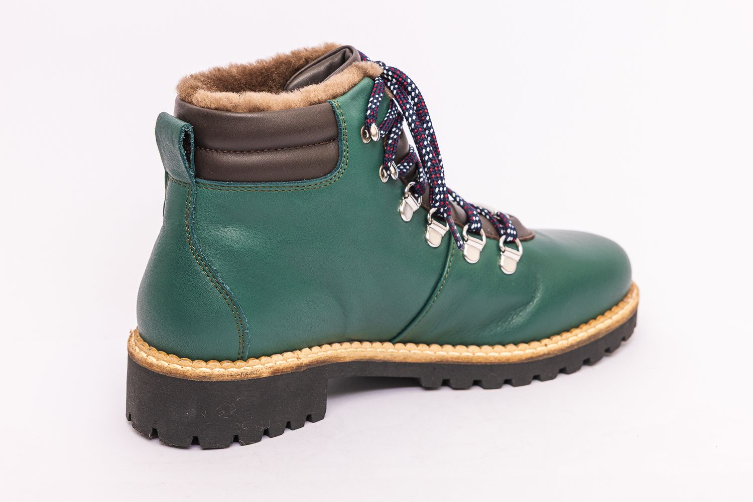 Lienhard Schnürboots
