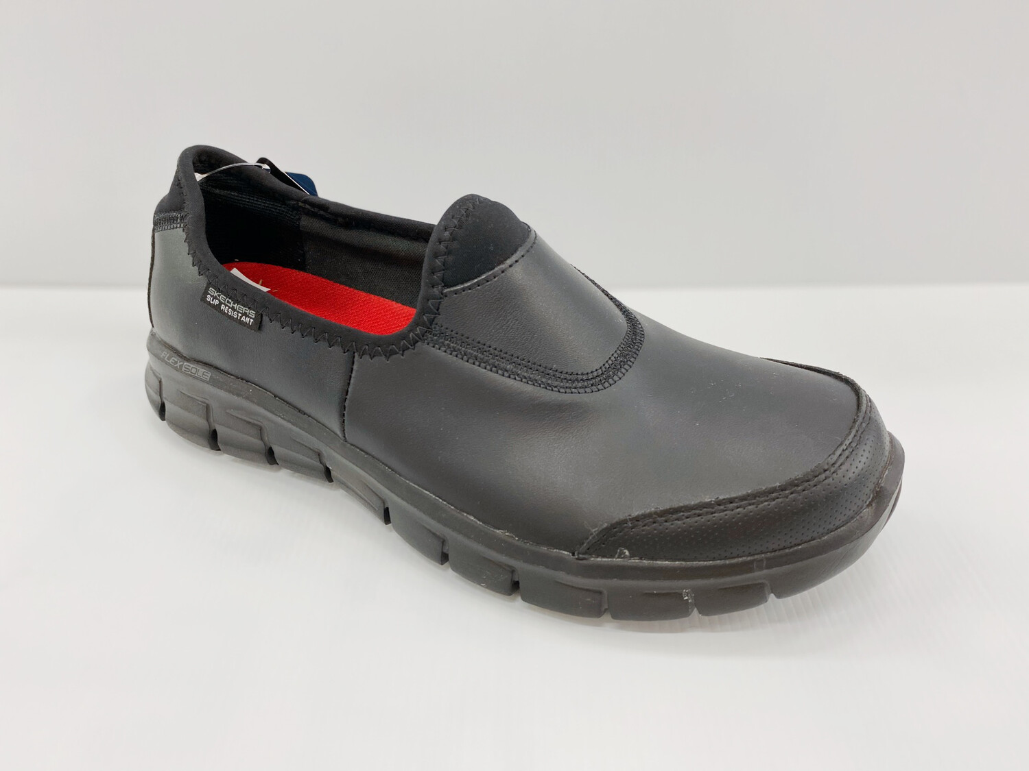 Skechers- Sure Track