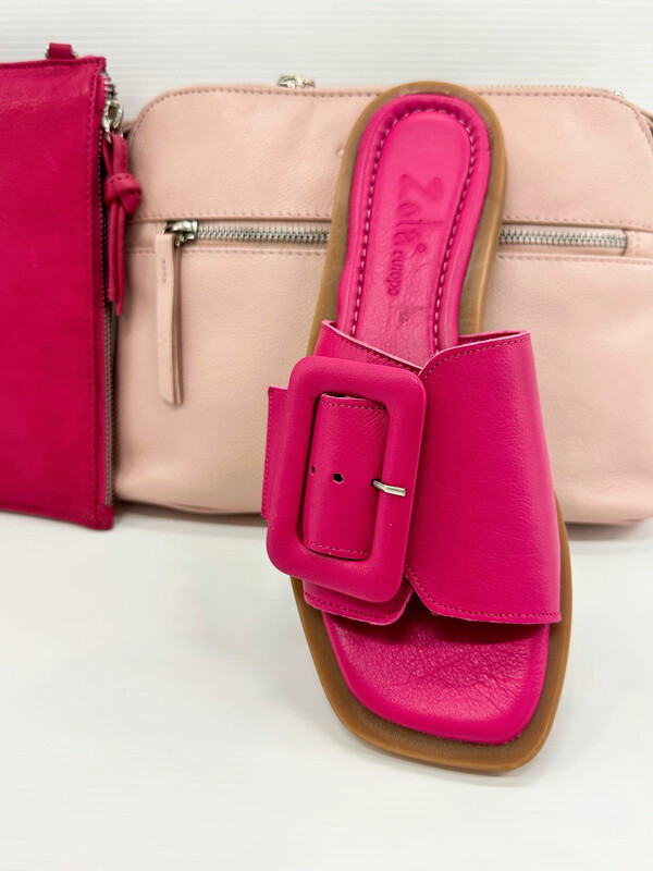 Zola- Hursten, Fuchsia