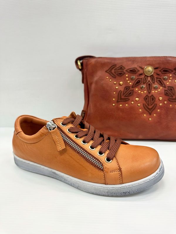 Rilassare- Token, cognac