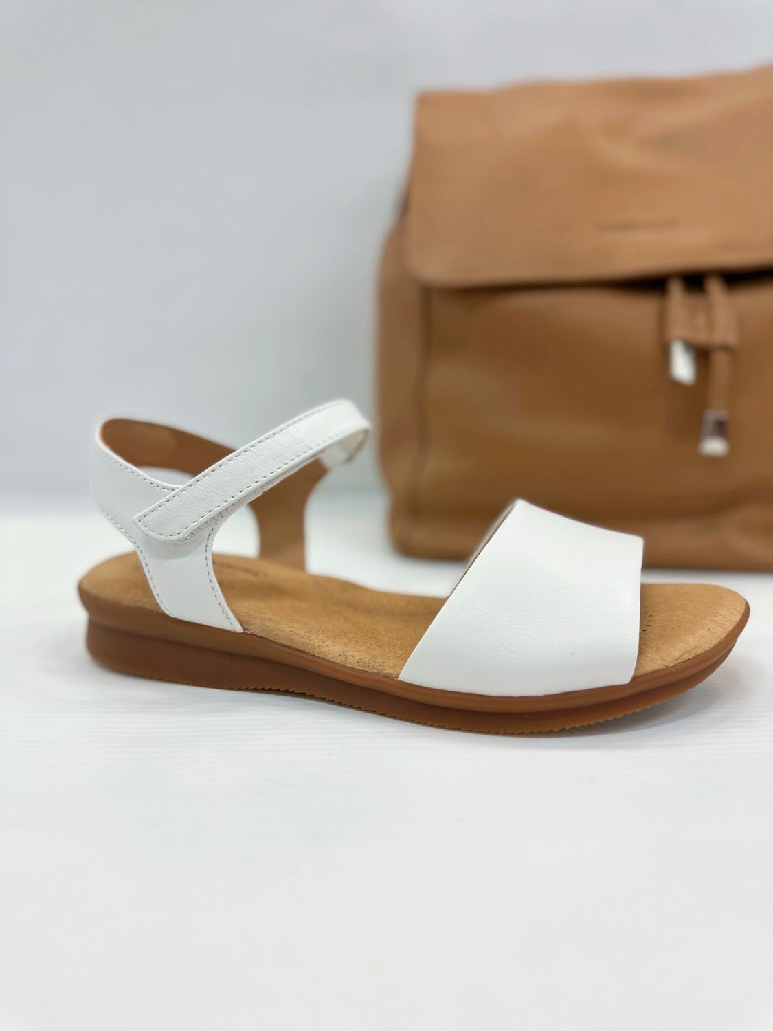 Hush Puppies- Nigella, White