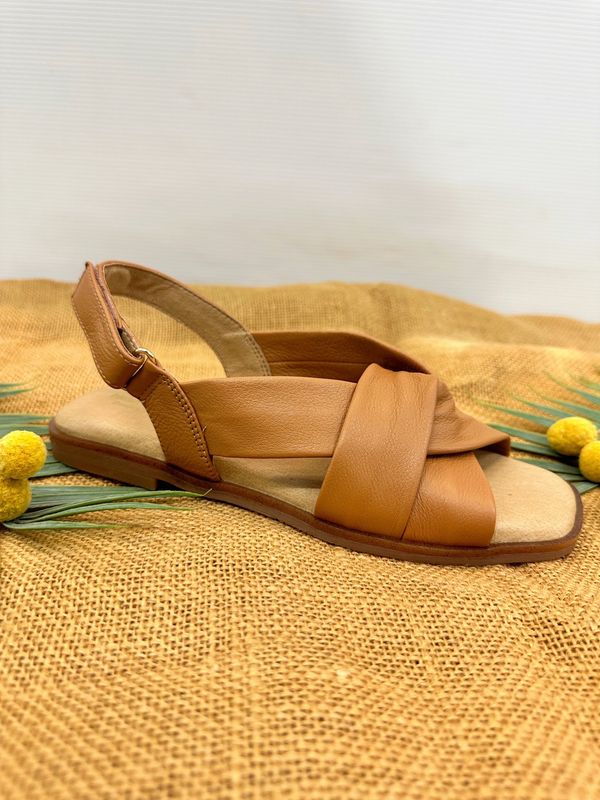 Hush Puppies- Indulge