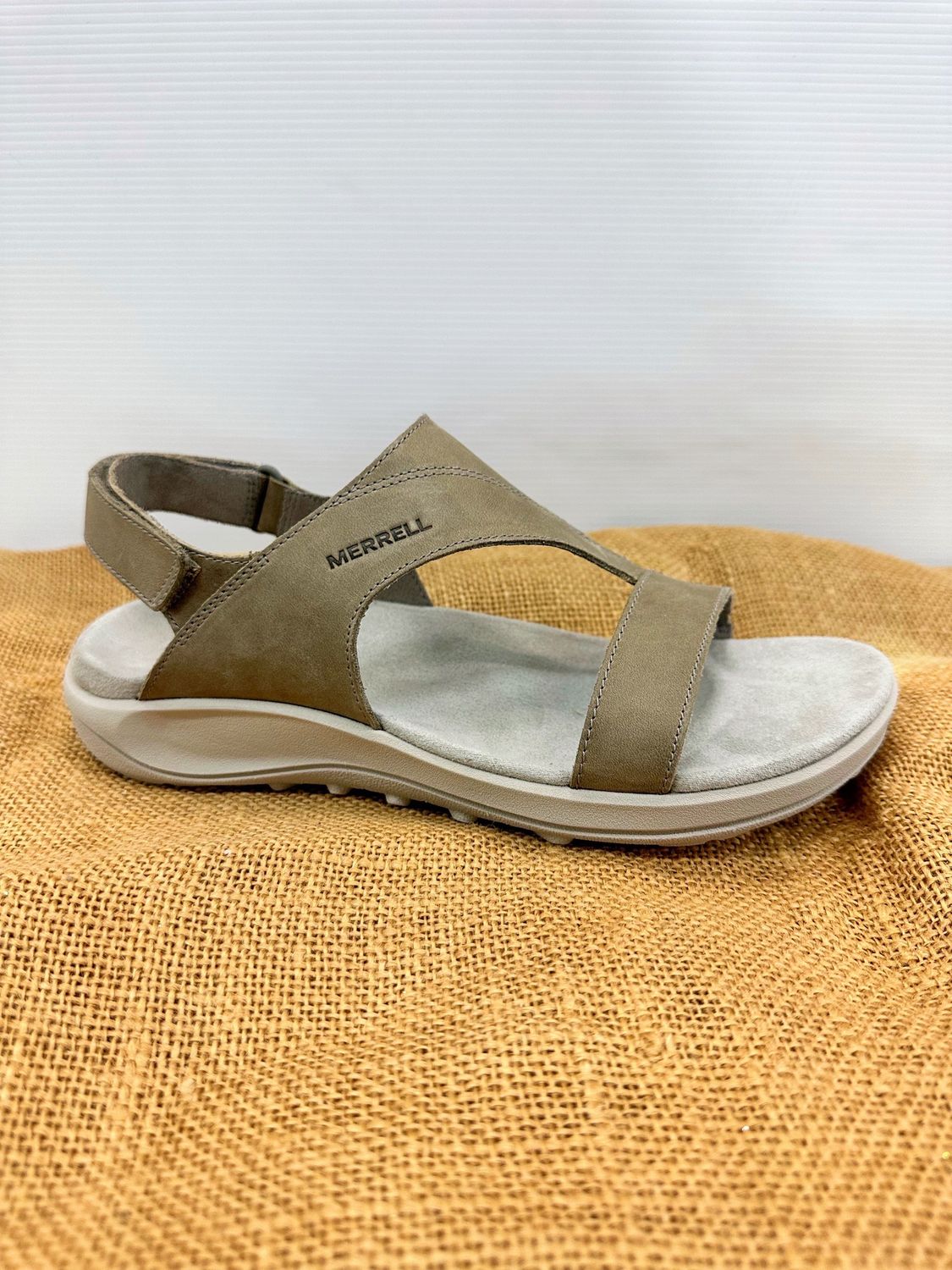 Merrell- District 4 Luxe Backstrap