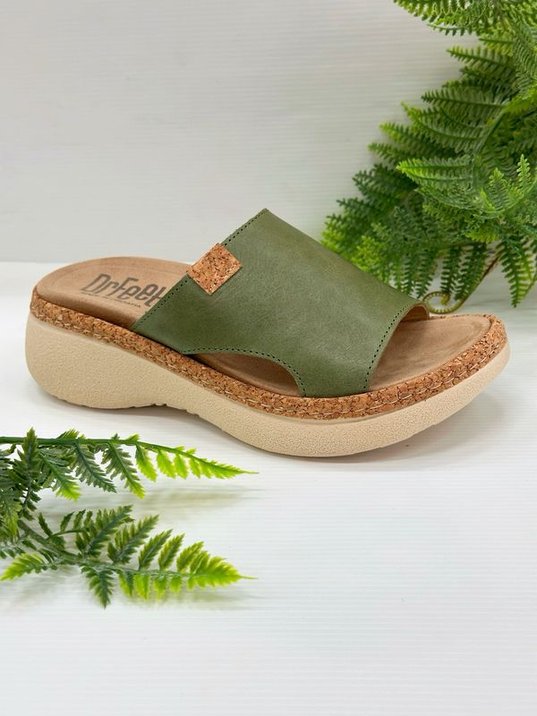 Dr Feet- Hatty