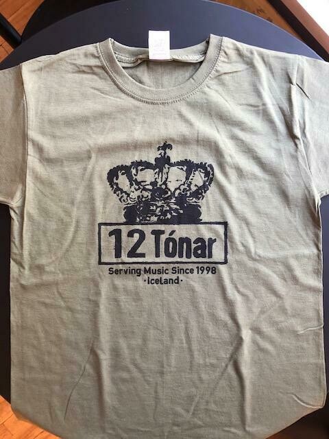 12 Tónar T-Shirt Olive Green Small