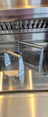 Hamburgerpers rond OF recht met handgreep