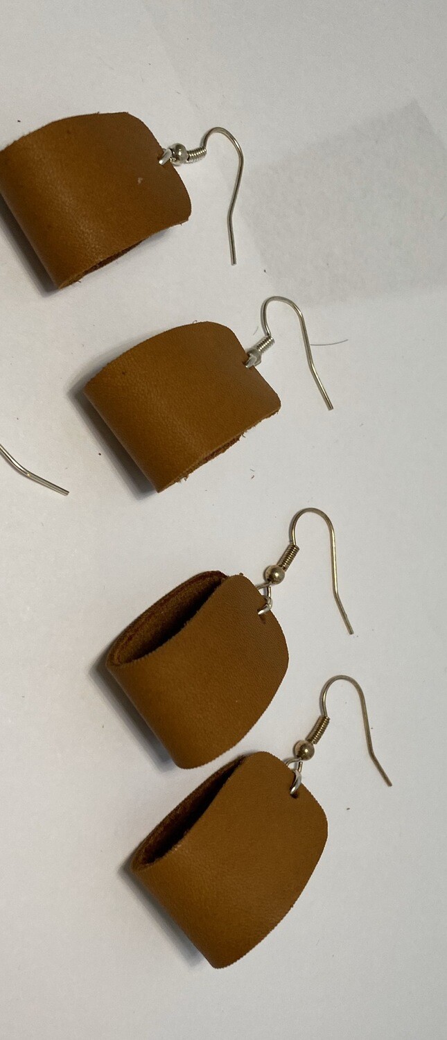 DK Leather Stirrups Saddle Small Earrings