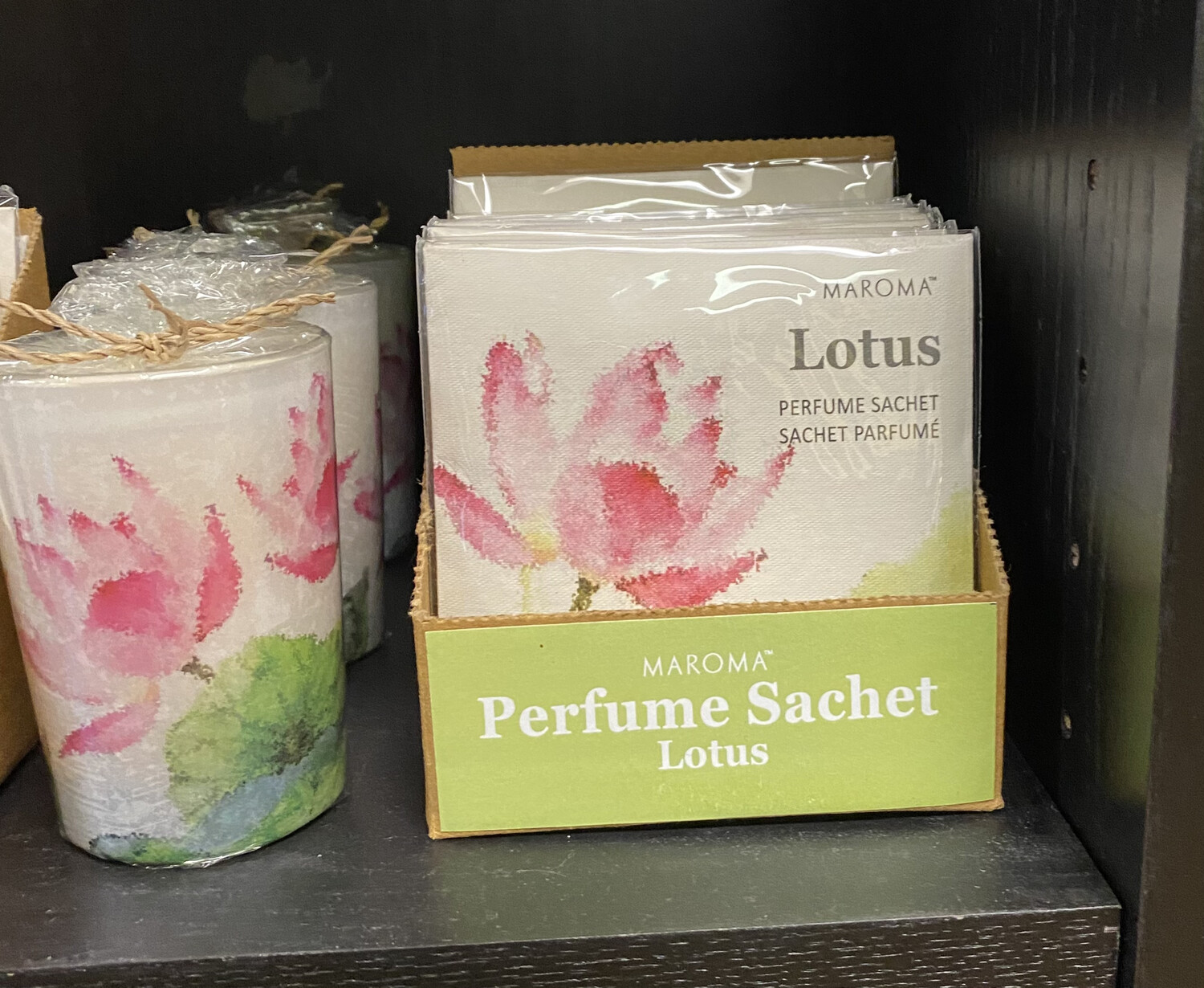 Maroma Lotus Flower Candle Matching Sachet Available