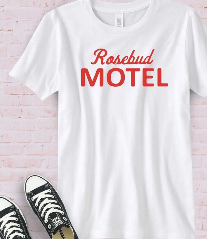 Rosebud Motel Red Wht Tee 2XL