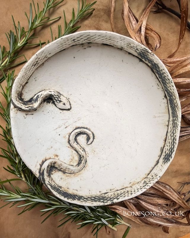 Serpent Offering Bowl
