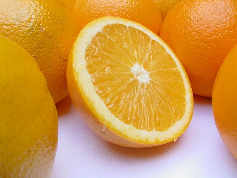 4 Oranges