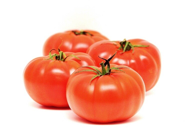 2 Beef Tomatoes