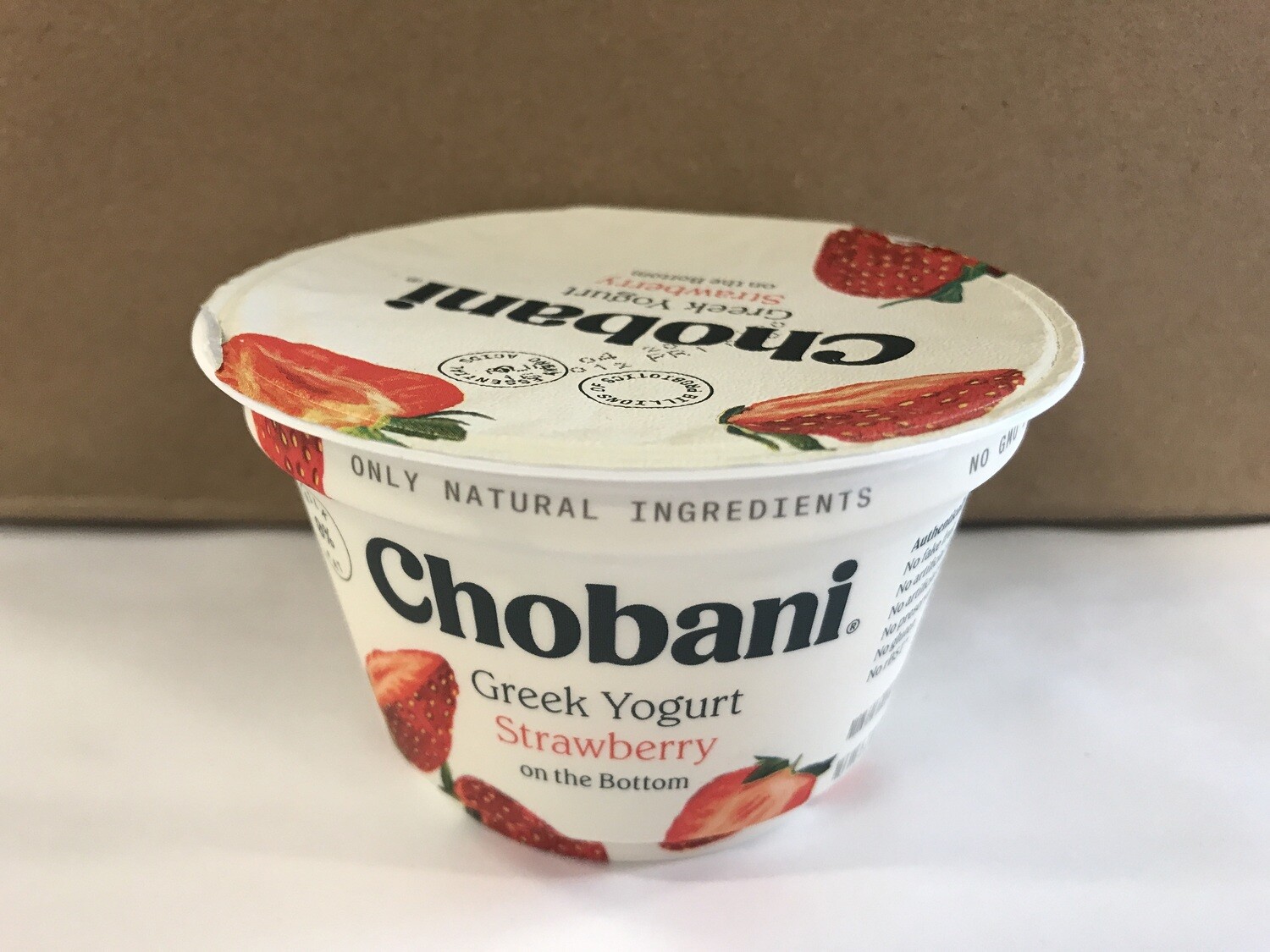 Dairy / Yogurt / Chobani Strawberry