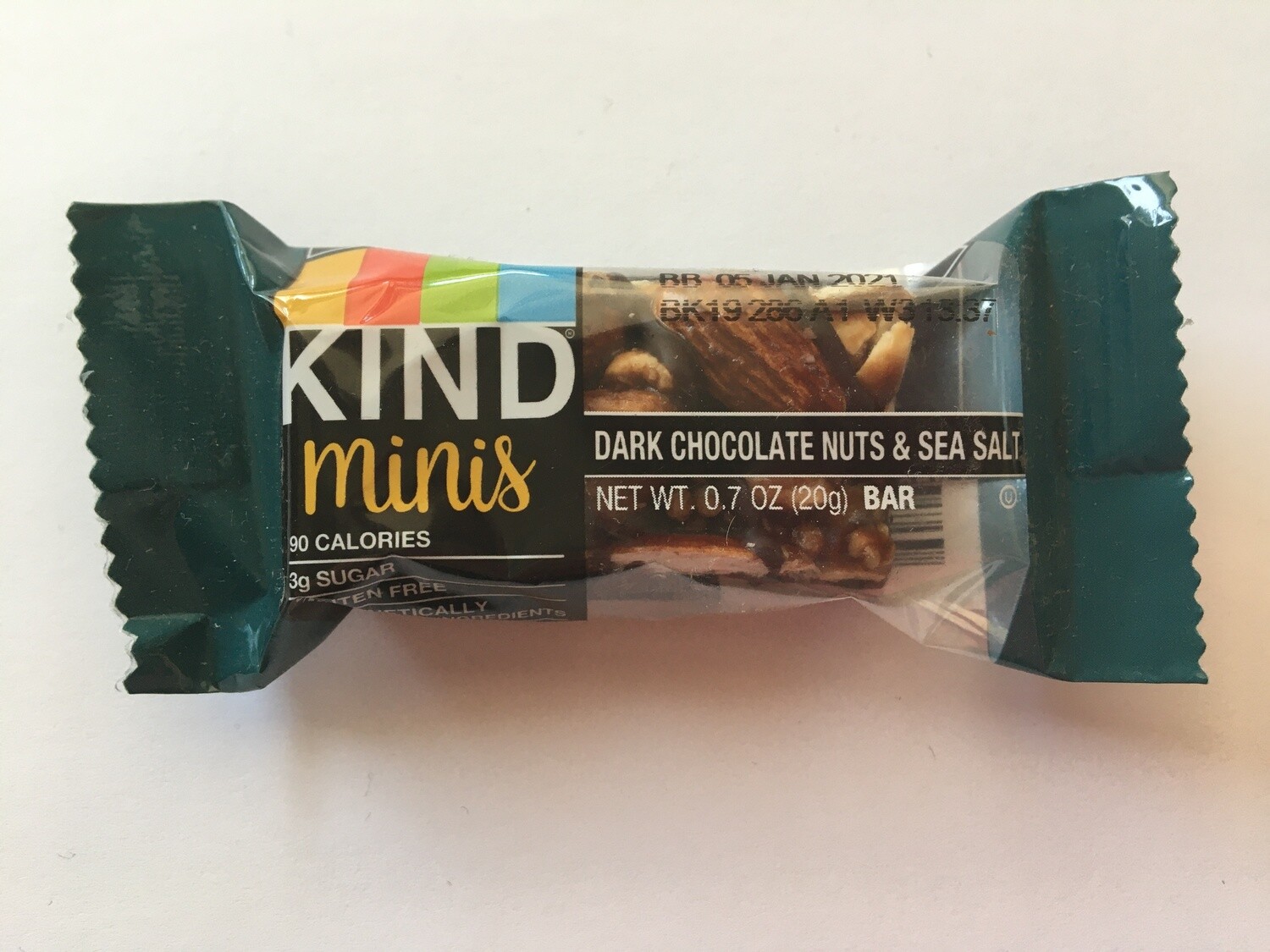 Snack / Bar / Kind Minis Dark Chocolate Nuts Sea Salt Single.