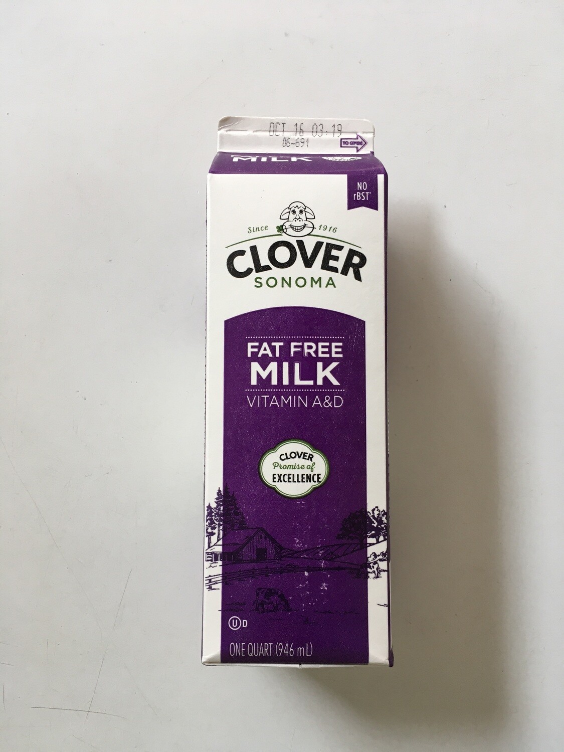 Dairy / Milk / Clover Fat Free Milk Quart