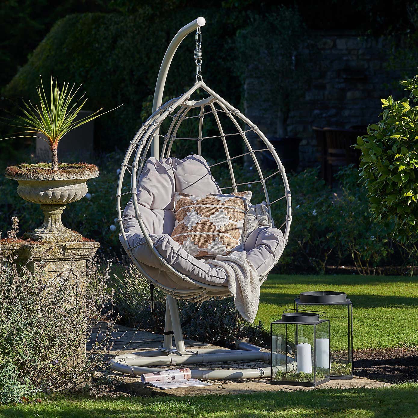 Blake Hanging Chair (Pebble)