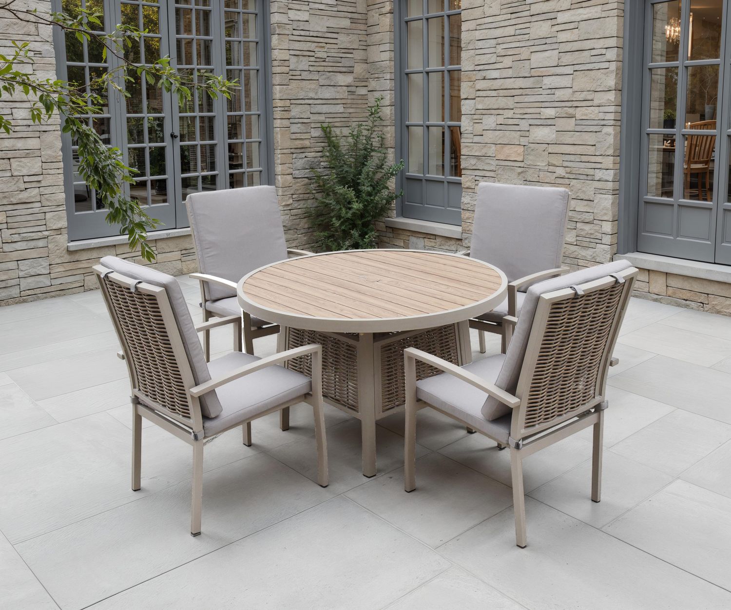 Crosby 4 Seat 120cm Round Dining Set