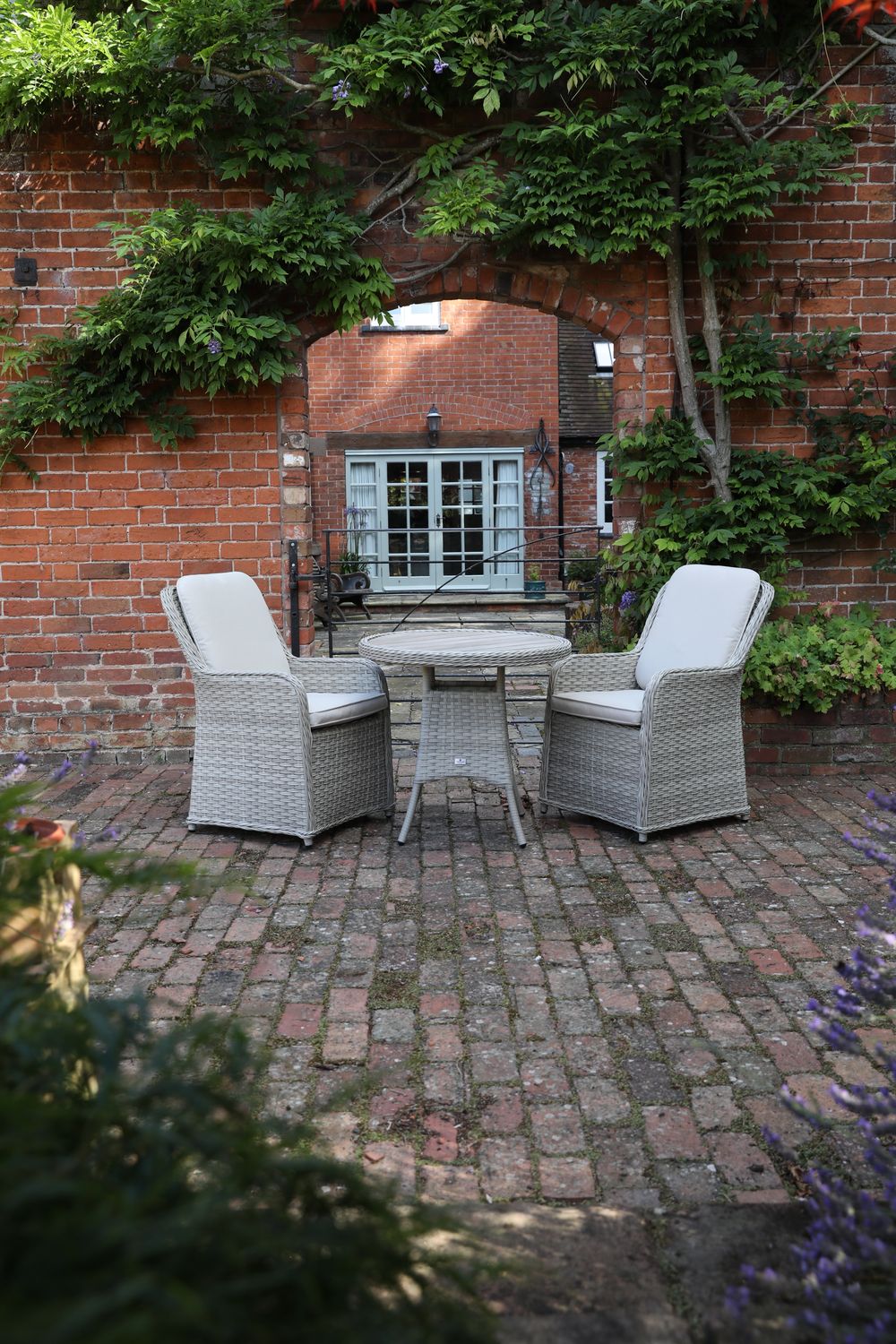 Hemsby 2 Seat 80cm Round Bistro Set