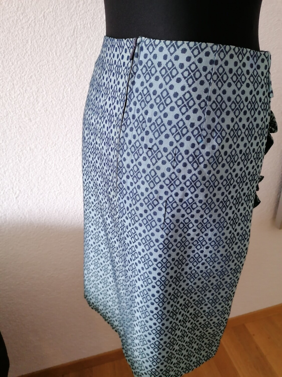 SAMPLE. Skirt