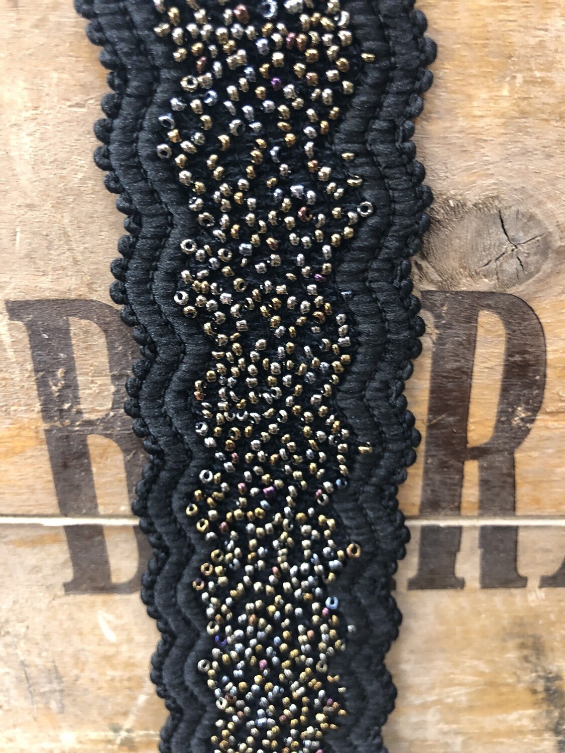 Elastico Morbido con Perline Ricamate