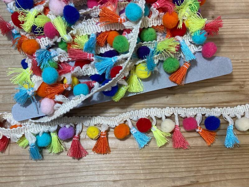 Passamaneria Pompom e Nappine multicolor