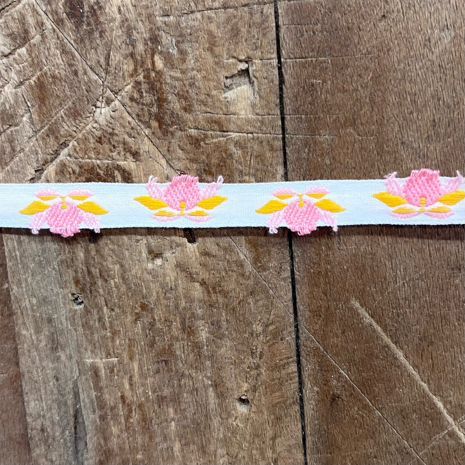 Passamaneria Vintage con Fiori Rosa e Arancio