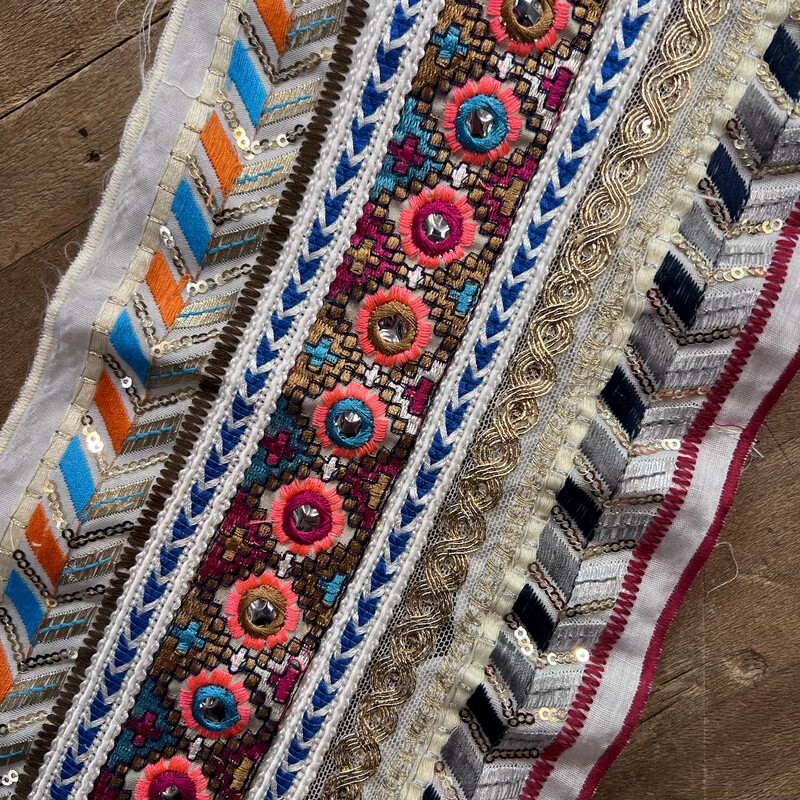 Bordo Alto Gipsy Panna con specchietti