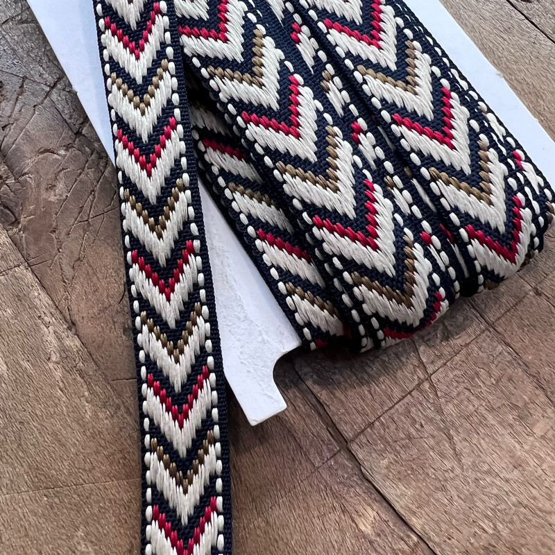 Bordo Ricamato Freccia 2 cm