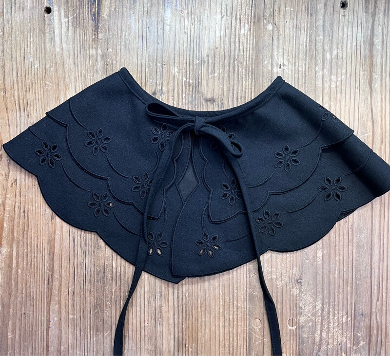 Colletto Pizzo Nero