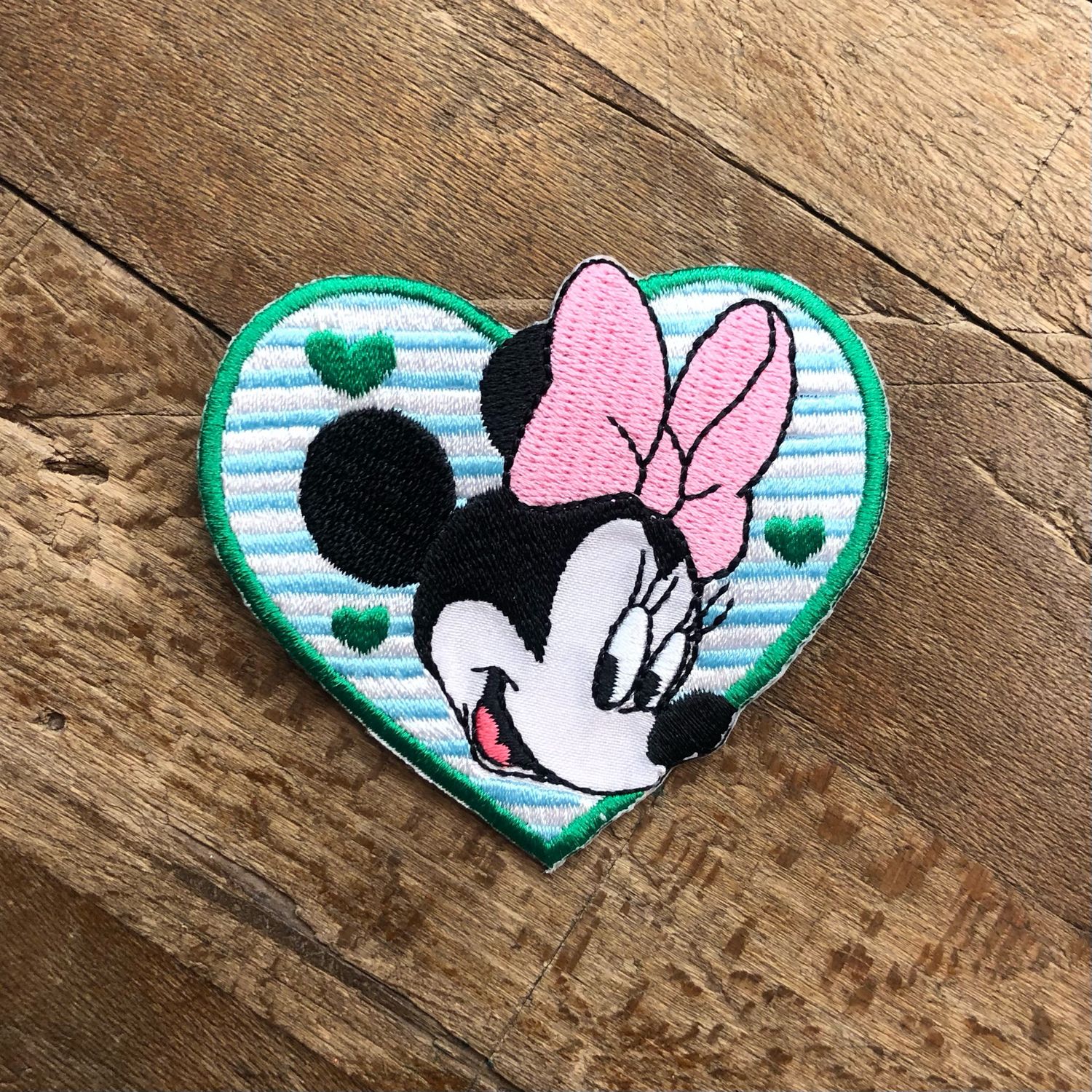 Applicazione Minnie a cuore