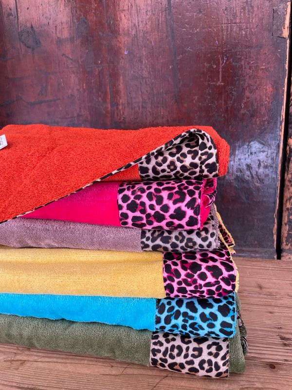 Teli Mare in Spugna con Bordo Leopardato
