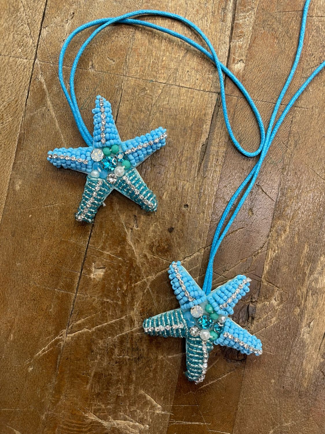 Charm Portachiavi Stella Marina Azzurra con Perline ricamate