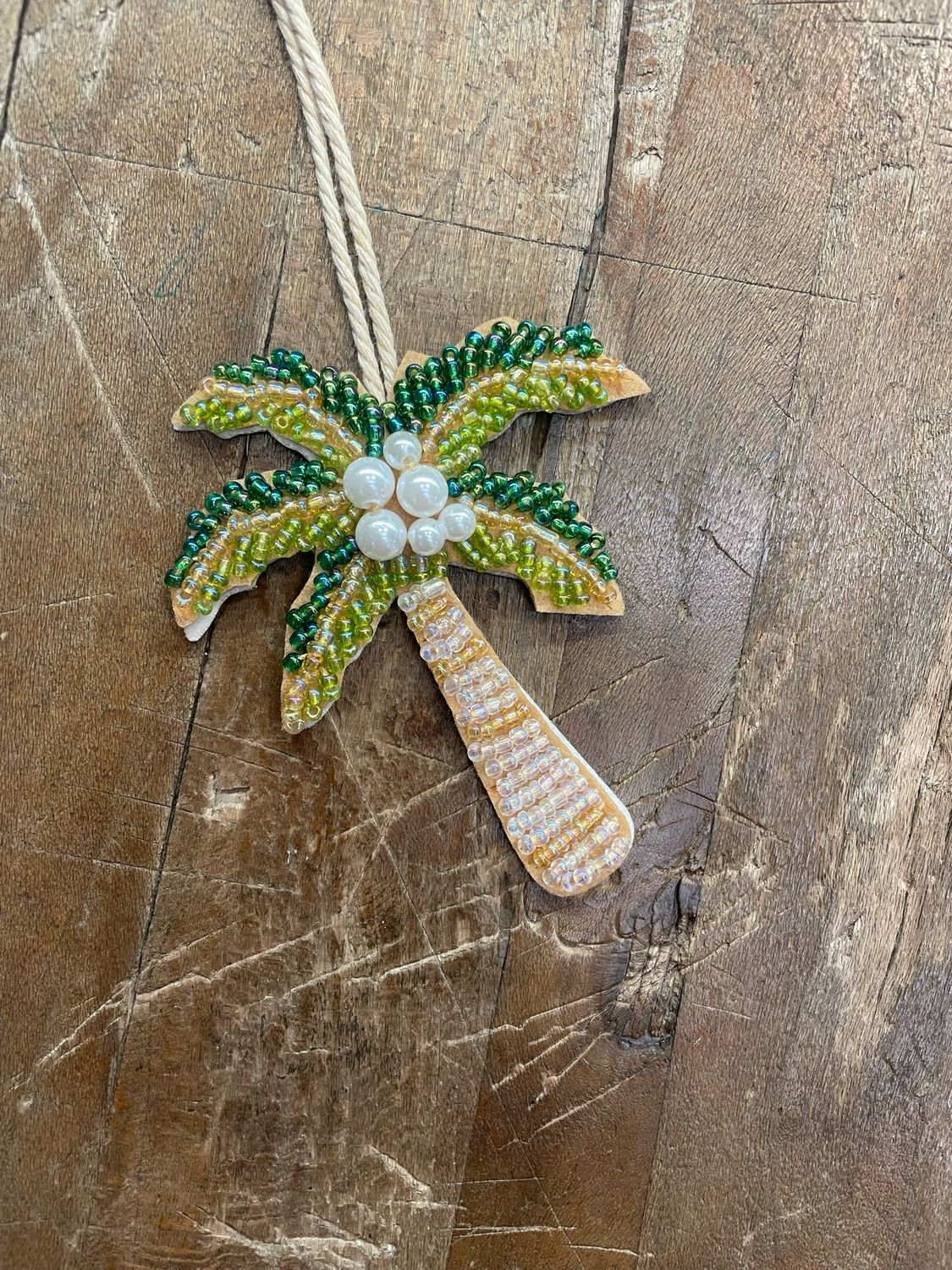 Charm Portachiavi Palma con Perline ricamate