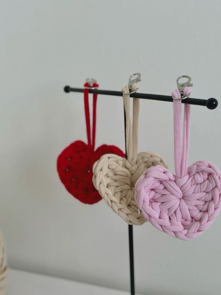 Uncinetto Bambini: Portachiave Cuore in Fettuccia